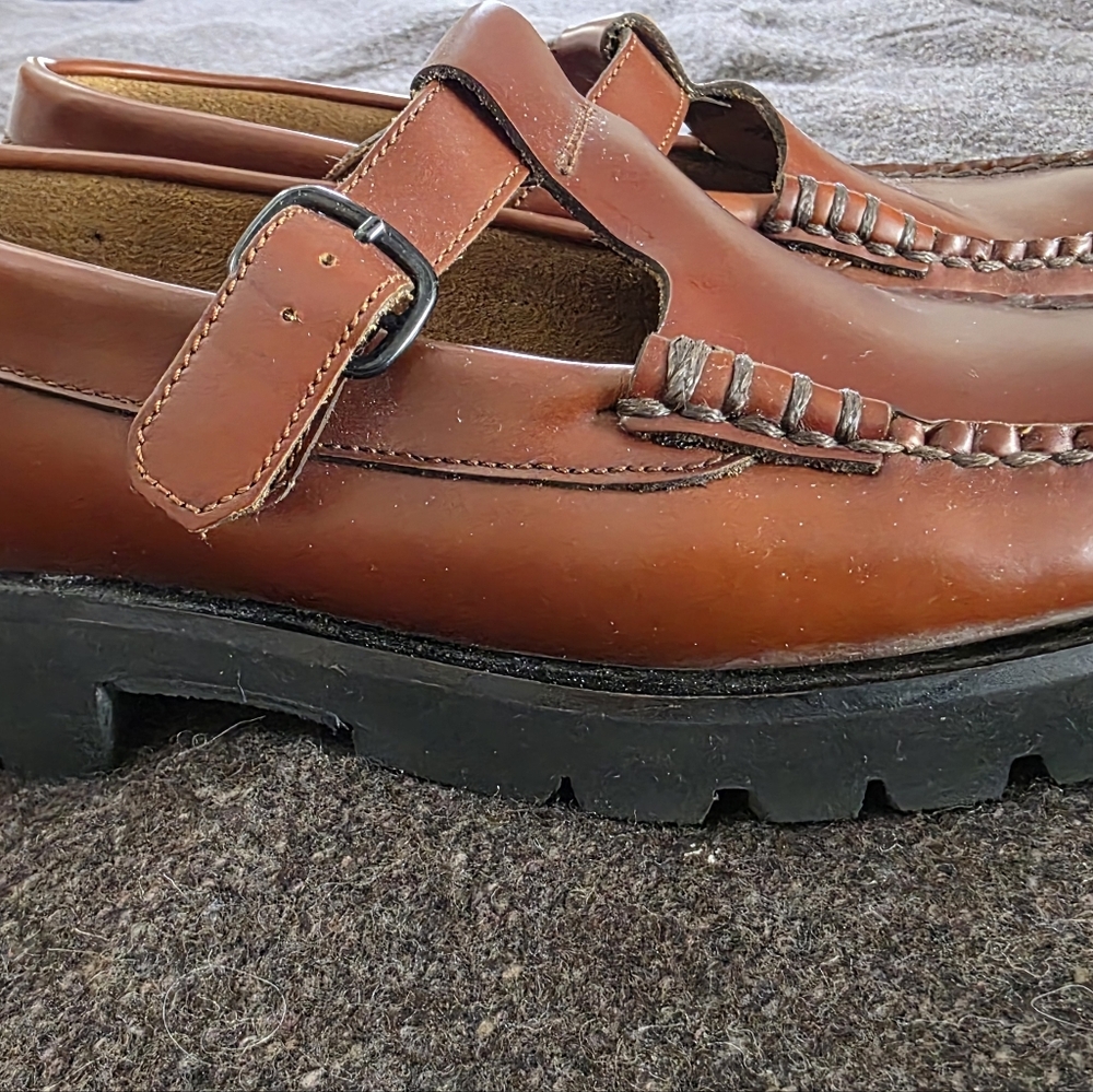 Women's Classic Brown Leather Loafers